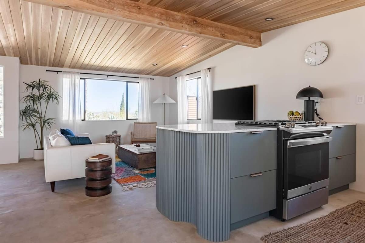 Joshua Tree - Le Tout Petit W Hot Tub ภายนอก รูปภาพ