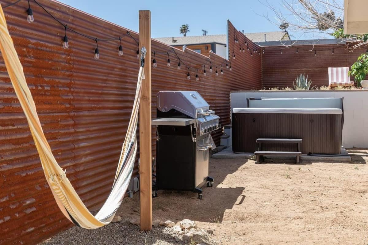 Joshua Tree - Le Tout Petit W Hot Tub ภายนอก รูปภาพ