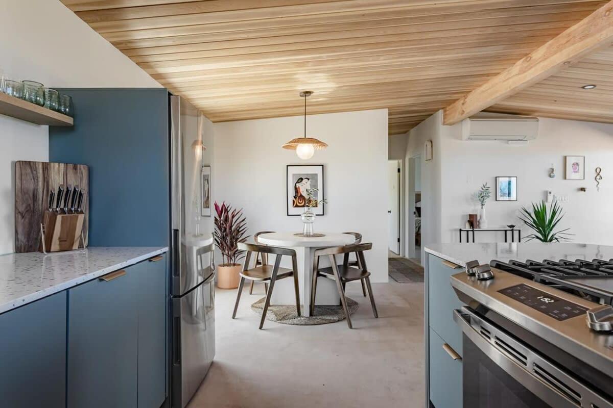 Joshua Tree - Le Tout Petit W Hot Tub ภายนอก รูปภาพ
