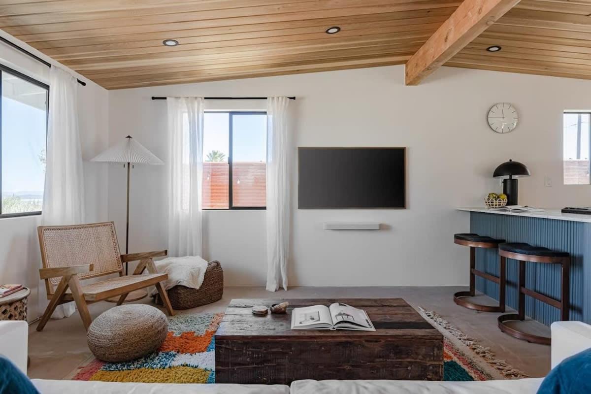 Joshua Tree - Le Tout Petit W Hot Tub ภายนอก รูปภาพ