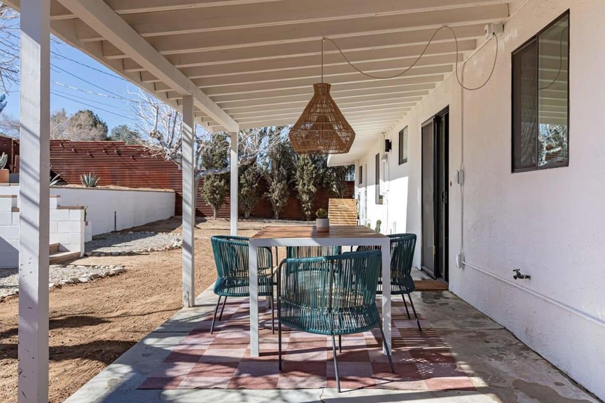 Joshua Tree - Le Tout Petit W Hot Tub ภายนอก รูปภาพ